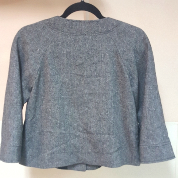 0 LAUNDRY BY SHELLI SEGAL BLENDED BLACK & WHITE THAT LOOKS GRAY SHRUG JACKET - Picture 2 of 12